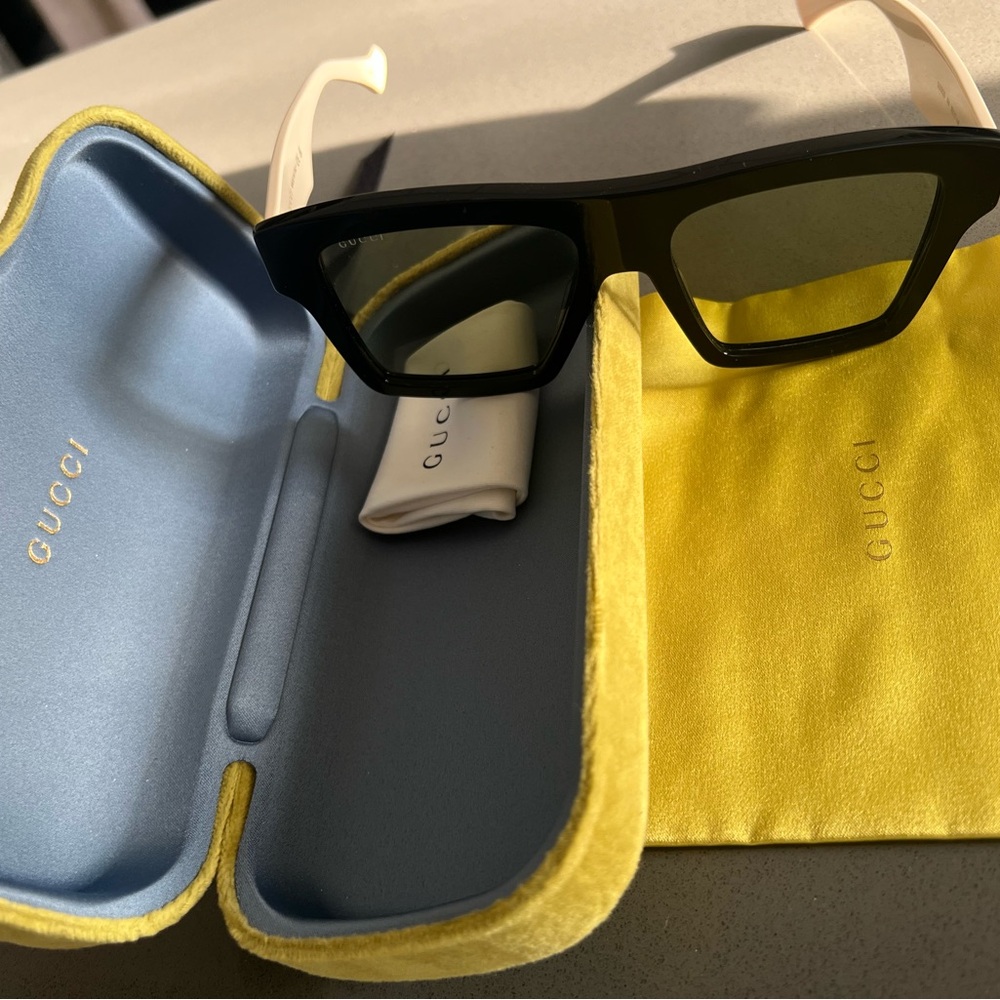 Gucci Black Sunglasses with Case